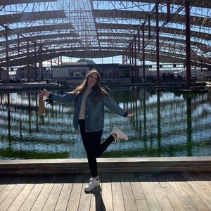 Meet your Posher, Hannah